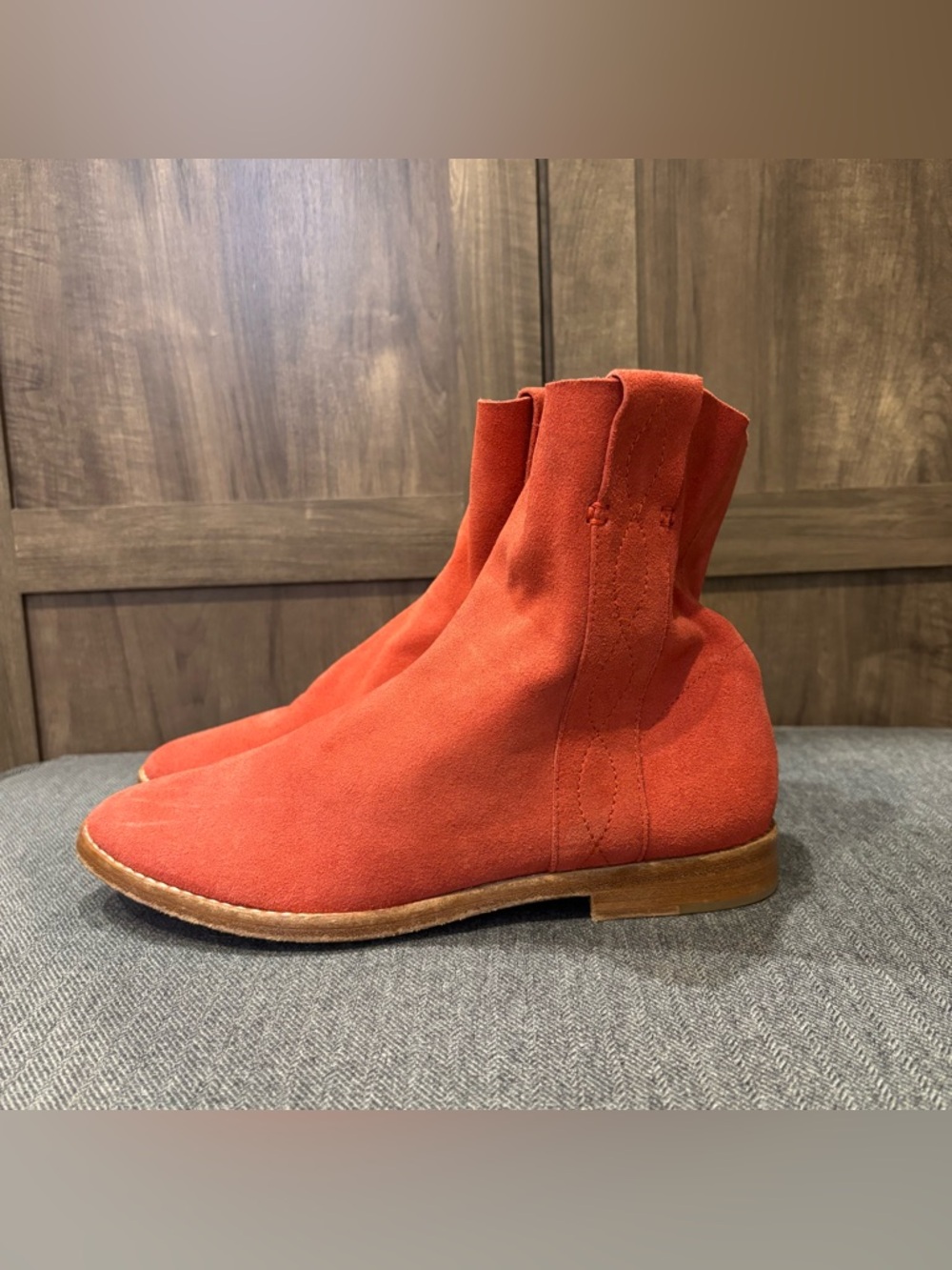 NWOB Joie Pinyon Slouchy‎ Ankle Booties Suede Leather Salmon Color